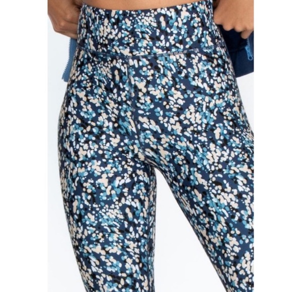 Johnny Was Calme 2X Workout Set Endurance High Waist/Removable cups bra - Picture 3 of 9